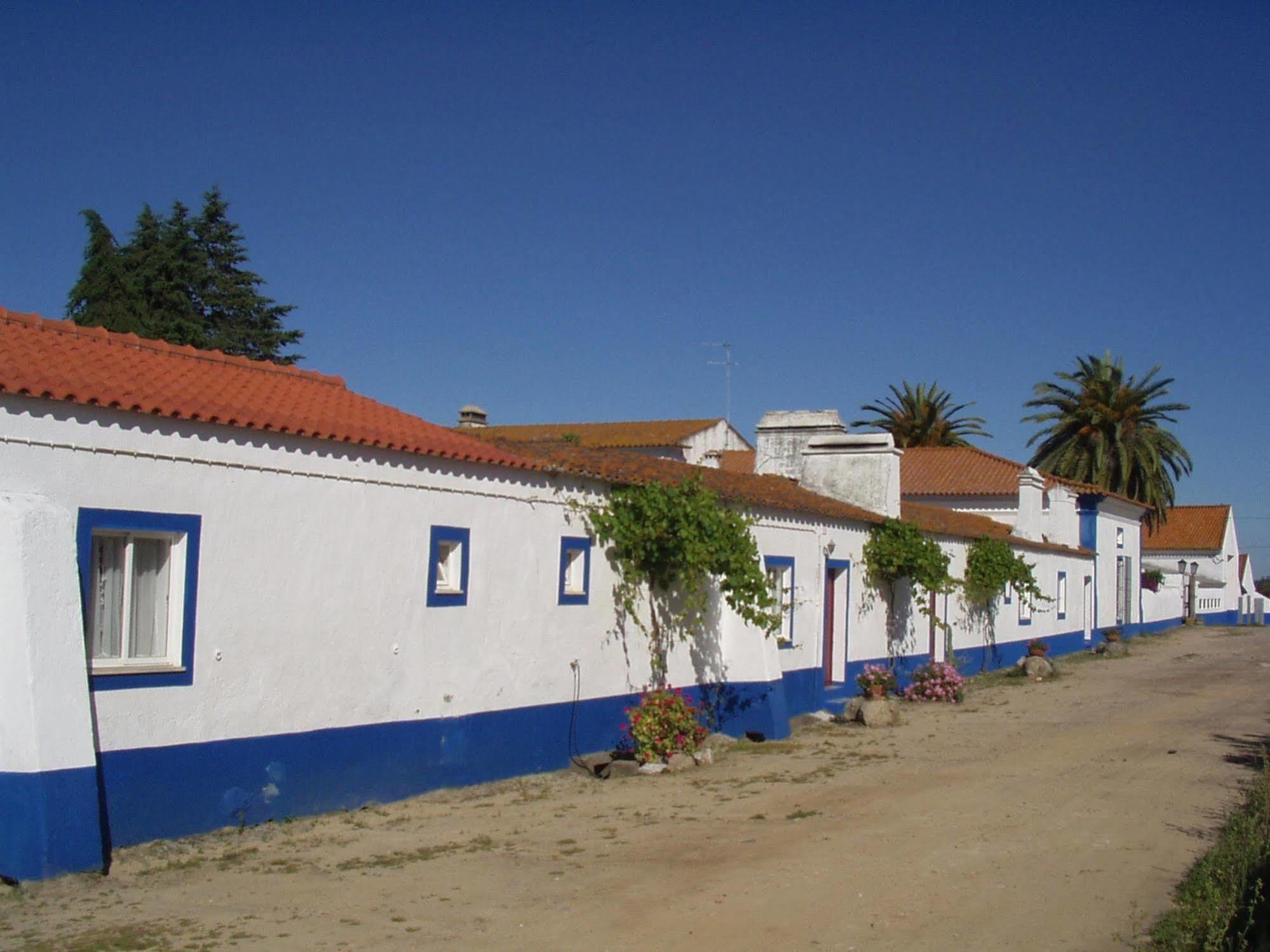 Monte Da Serralheira Agro Turismo 에보라 외부 사진